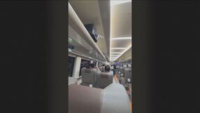 Видео на пътник показва момента на сблъсъка между два влака в Индонезия