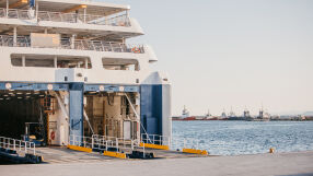 Пътуване в Гърция за 1 май? Стачка блокира транспорта 