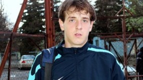 БФС спря правата на трима футболисти