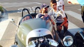 Арбелоа бори по екстравагантност Роналдо с Morgan 3 Wheeler