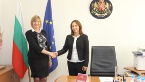 Евгения Раданова официално встъпи в длъжност като служебен министър на младежта и спорта