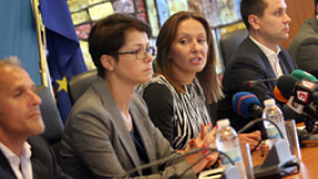 Спортният министър Евгения Раданова представи екипа си 