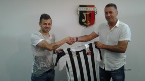 Спас Делев подписа с Локо Пловдив 