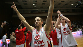 Божидар Аврамов отново 