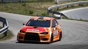 Маршавелов поведе в група Макси на писта 