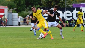 Спорна дузпа лиши 