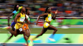 Томпсън би всички и остави олимпийската титла в Ямайка