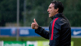 На какъв език говори Унай Емери? (ВИДЕО)