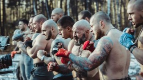 Русия отваря офис в Лондон заради страховити хулигани