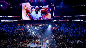 Мейуедър и МакГрегър сътвориха шоу пред цяло съзвездие от Холивуд (СНИМКИ)