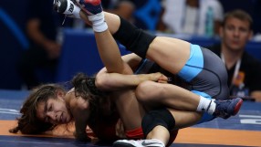 Министерството на спорта проверява дали борците изпълняват програмата си