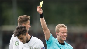 Съдия-вундеркинд свири ЦСКА - 