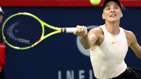 Каратанчева издържа само 52 минути срещу колумбийка