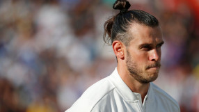 Агентът на Бейл: Феновете на 