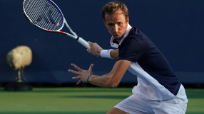 Медведев отстрани Джокович за поредна сензация в Синсинати