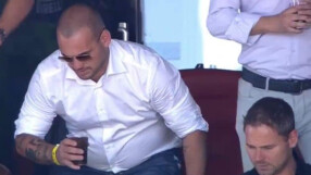 Две седмици след отказването си Уесли Снайдер е неузнаваем (ВИДЕО)