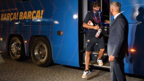 Феновете причакаха 