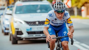 Колоездач падна от мост по време на Обиколката на Ломбардия