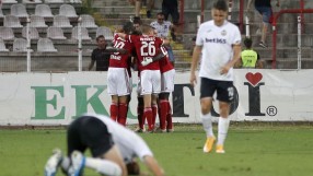 ЦСКА оглави футболното класиране с 10 човека за 45 минути и късен автогол 