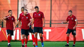 Ранен гол донесе първа победа на 