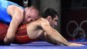 Загуба за борбата ни на старта в Токио