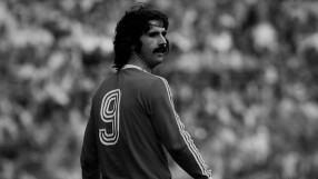 Почина Герд Мюлер