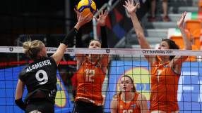 Нидерландия чака победителя от България - Швеция