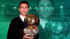 Стоичков показва 