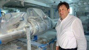 Министър Шишков за газовата връзка с Гърция: Луксозна сграда с мебели, без ток и достъп