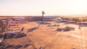 Заради наводнения: Отменени полети на летището във Франкфурт