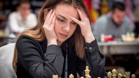 Награждават Нургюл с премия и стипендия (ВИДЕО)