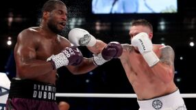 Усик защити поясите си след грандиозен скандал (ВИДЕО)