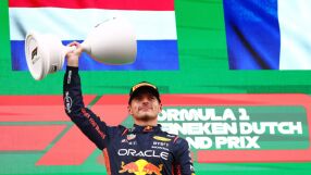 Верстапен постигна девета поредна победа