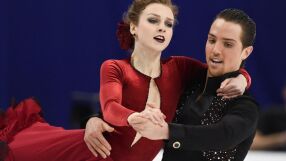 Камион уби фигуристка, бебето й оцеля по чудо