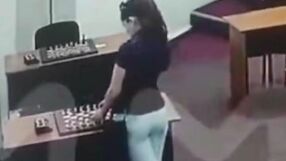 Ужас на шахматен турнир! Рускиня опита да отрови съперничка