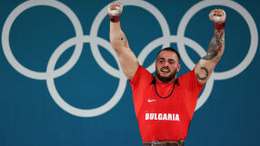 Обещанието - спазено! Карлос Насар покори и олимпийския връх (ГАЛЕРИЯ)