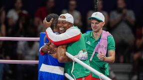 Треньорът на Хавиер се разплака: Извинявай, България, че не взехме злато (ВИДЕО)