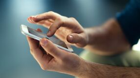 България въвежда изискванията за работещите през цифрови платформи