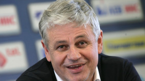 Стойчо Стоев закрива тренировките на Левски до мача с Хасково