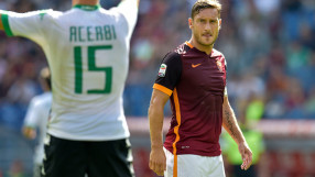 Тоти иска още един сезон в Рома