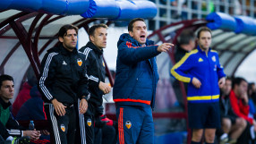 Гари Невил с първа победа като треньор (ВИДЕО)