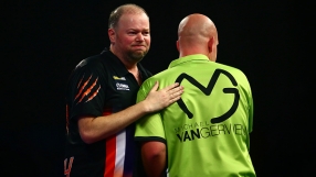 Водачът в ранглистата е аут от Световното първенство по дартс