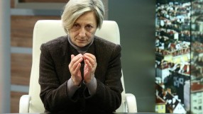 Нешка Робева: Министър Кралев ме върна в 79-а година (ВИДЕО)