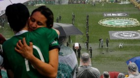 Хиляди фенове на 