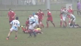 Ръгбист премаза нарочно съдийка (ВИДЕО)