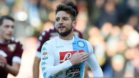 Исторически мач за Мертенс с фланелката на 