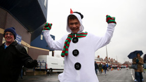 Сняг поставя под въпрос дербитата на Манчестър и Ливърпул