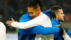 Знаковата прегръдка след 