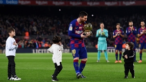 Меси показа 