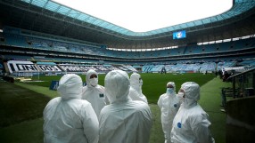 Тренировки у дома и шампиони с маски: Спортната 2020 в снимки